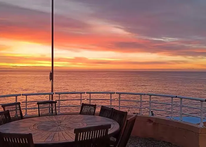 Fleur De Sel 55m2, Terrasse, Jardin, Pieds Dans L'eau, 4 Pers * Сен-Рафаэль