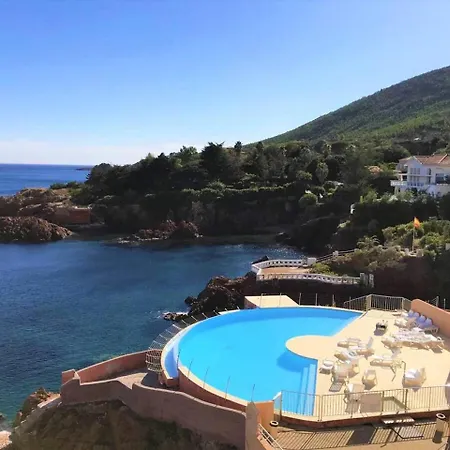 Cap Neree, Fleur De Sel 55m2, 2 Chambres, Terrasse, Jardin, Pieds Dans L'eau, 4 Pers Saint-Raphaël