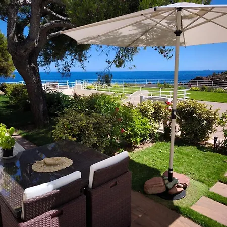 Cap Neree, Fleur De Sel 55m2, 2 Chambres, Terrasse, Jardin, Pieds Dans L'eau, 4 Pers * Saint-Raphaël