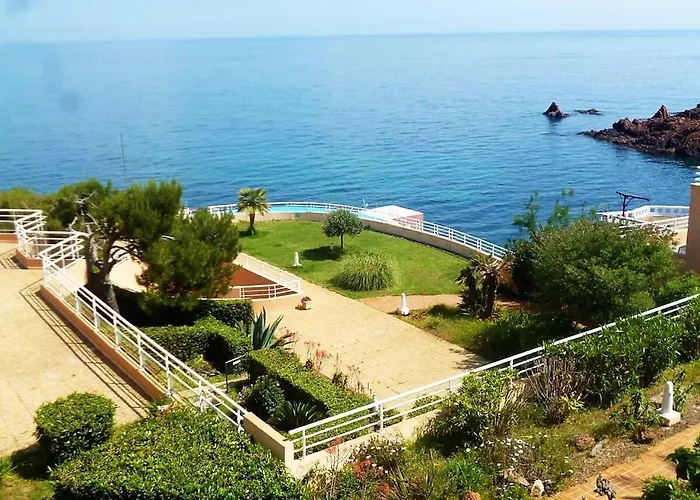 Fleur De Sel 55m2, Terrasse, Jardin, Pieds Dans L'eau, 4 Pers Saint-Raphael (Var)